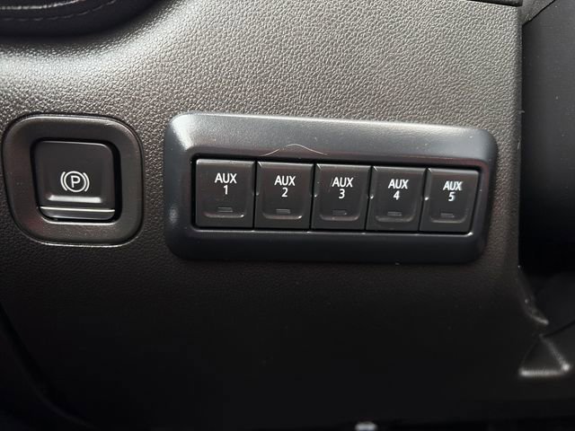 Used 2023 Chevrolet Silverado 3500 LT w/ Fleet Comfort Package AWD/4WD image 52