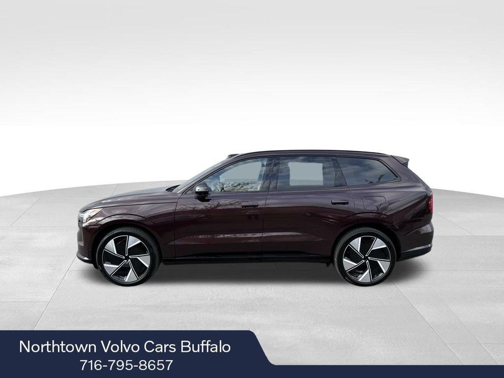 New 2025 Volvo EX90 Ultra image 2