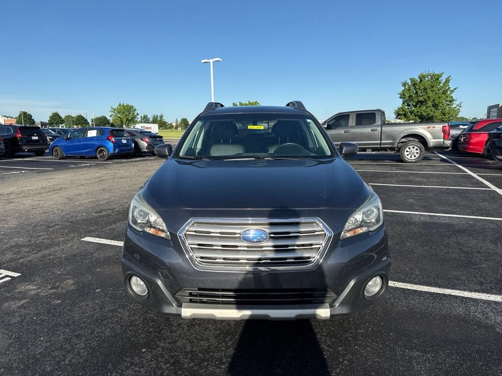 Used 2017 Subaru Outback 2.5i Limited AWD/4WD image 2