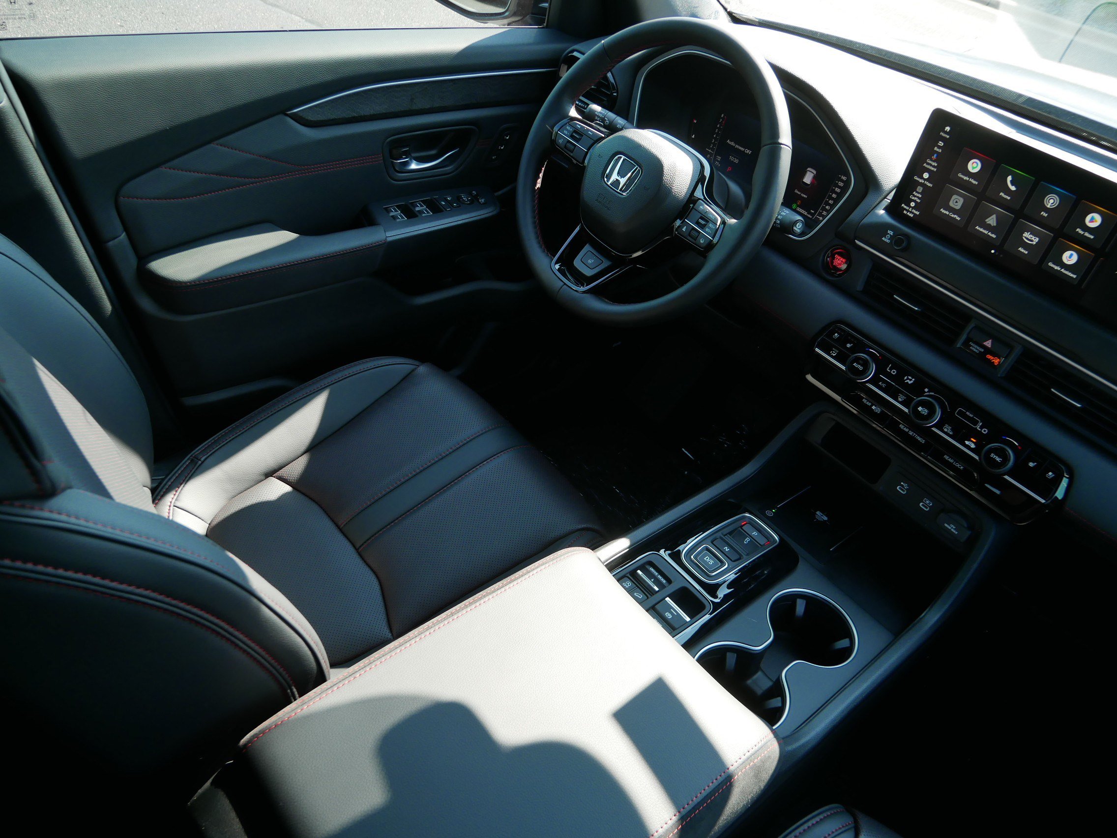 New 2026 Honda Pilot Black Edition image 9