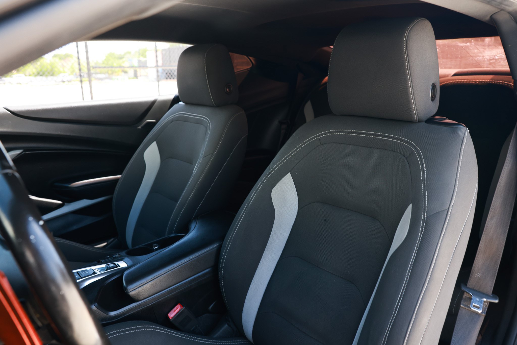 Used 2019 Chevrolet Camaro LT RWD image 10