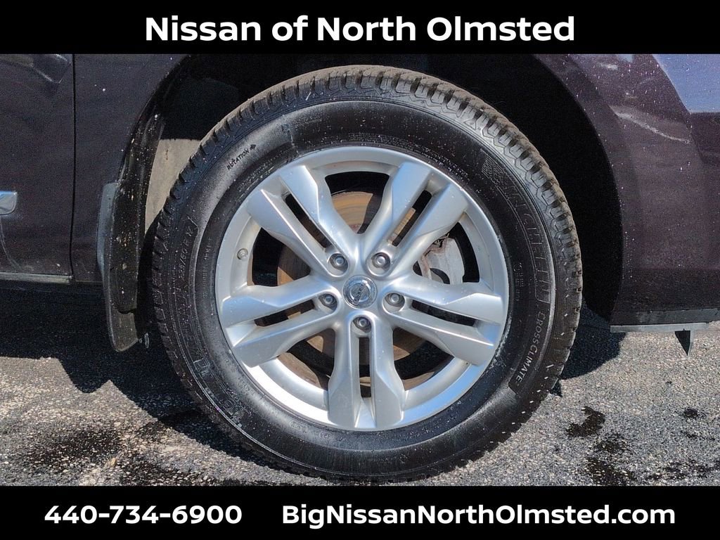 Used 2013 Nissan Rogue SV image 25