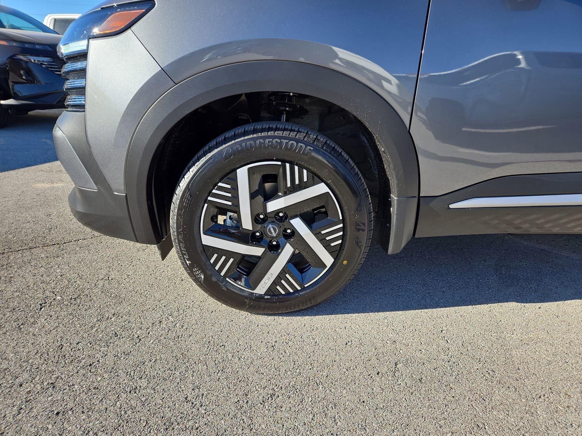 New 2026 Nissan Kicks SV w/ SV Premium Package FWD image 38