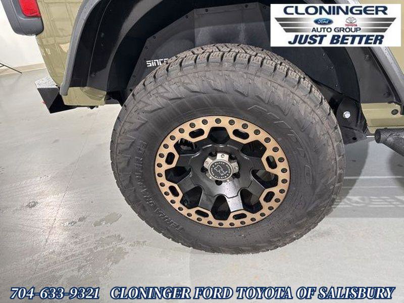 Used 2025 Jeep Wrangler Sport image 13