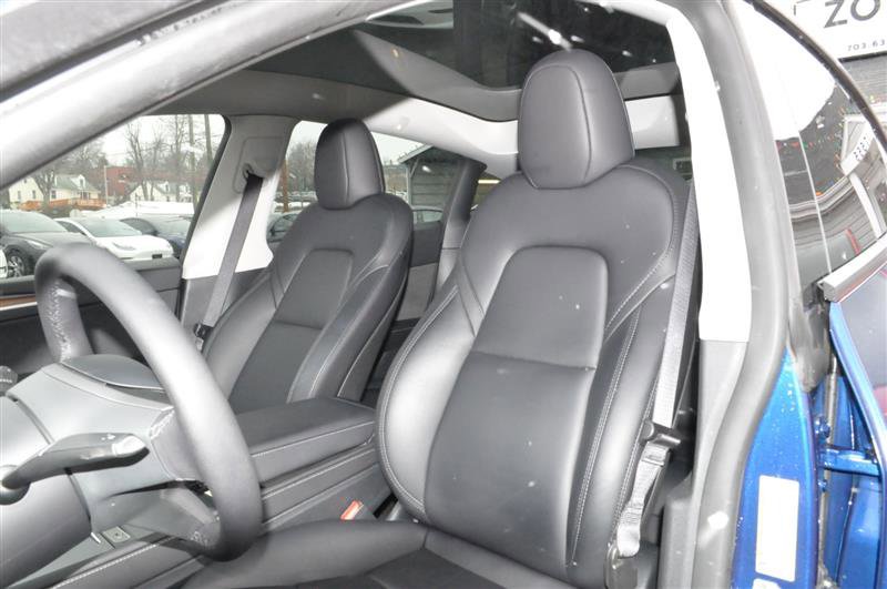 Used 2024 Tesla Model Y Long Range image 8