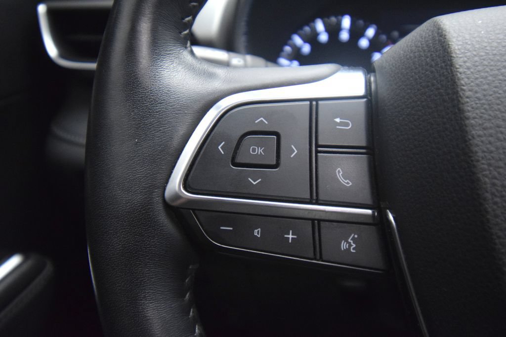 Used 2020 Toyota Highlander Platinum AWD/4WD image 39