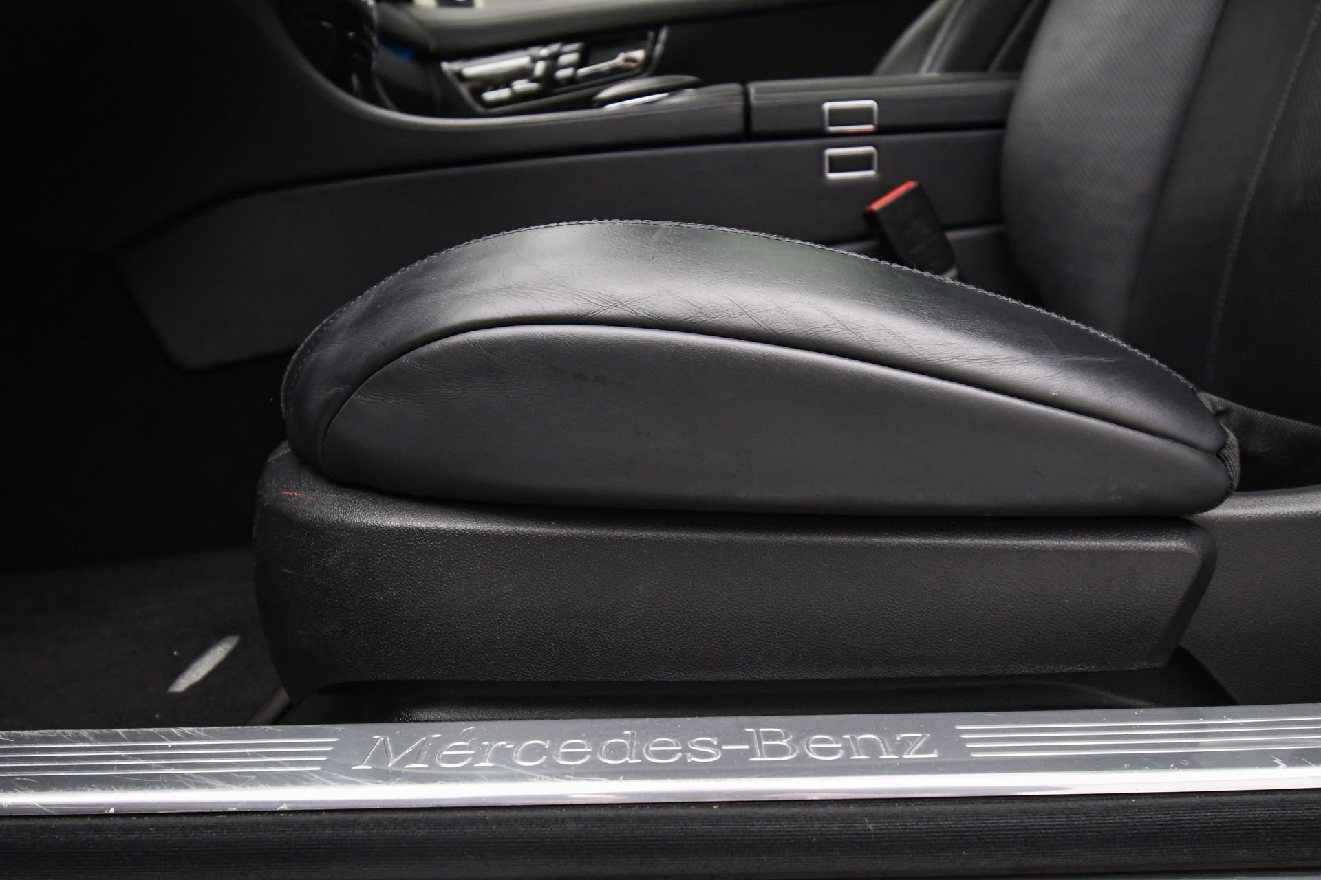 Used 2014 Mercedes-Benz CL 550 4MATIC image 43