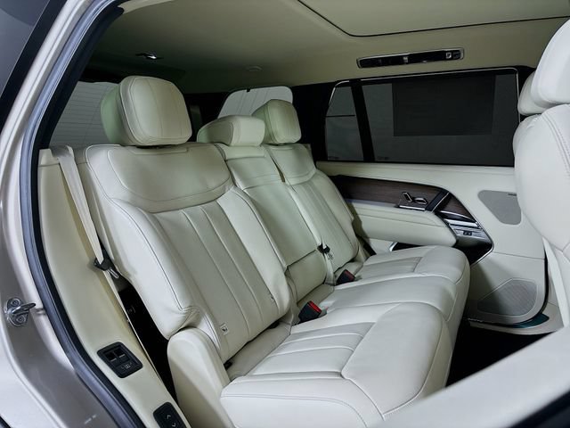 New 2026 Land Rover Range Rover Long Wheelbase SE AWD/4WD image 26