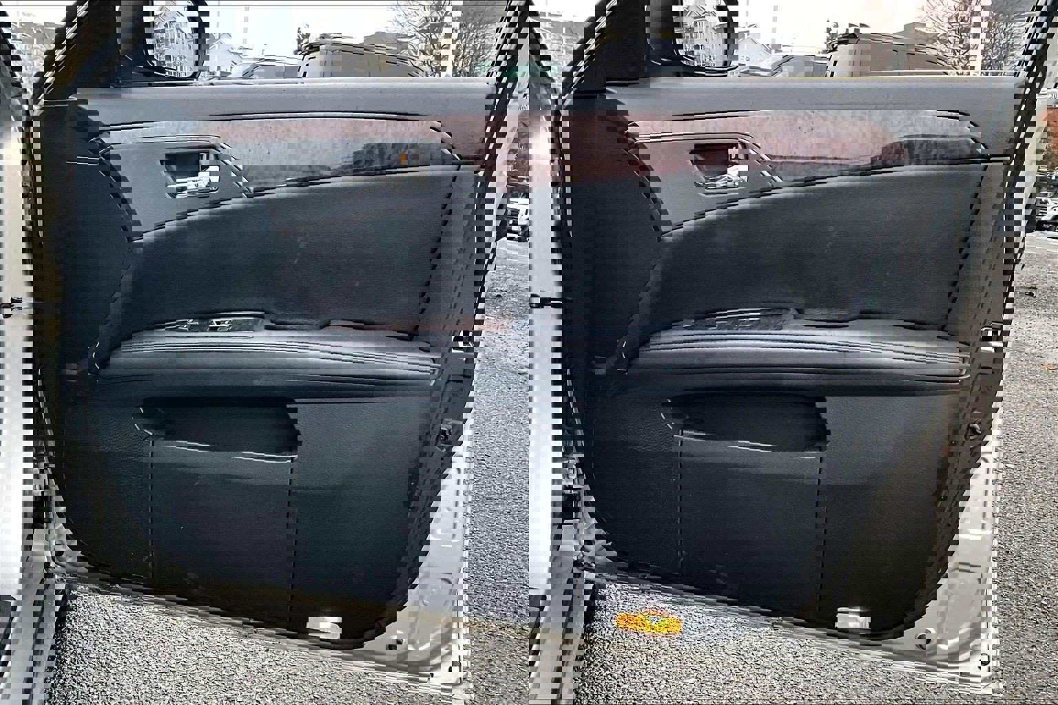 Used 2012 Toyota Avalon Limited image 22