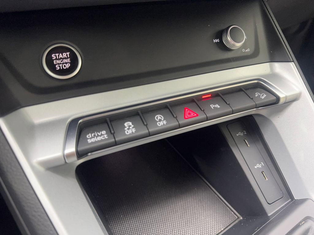 Used 2022 Audi Q3 2.0T Premium w/ Convenience Package image 68