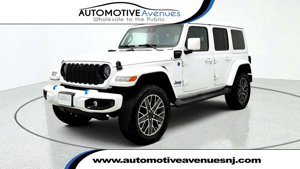 Used 2024 Jeep Wrangler High Altitude