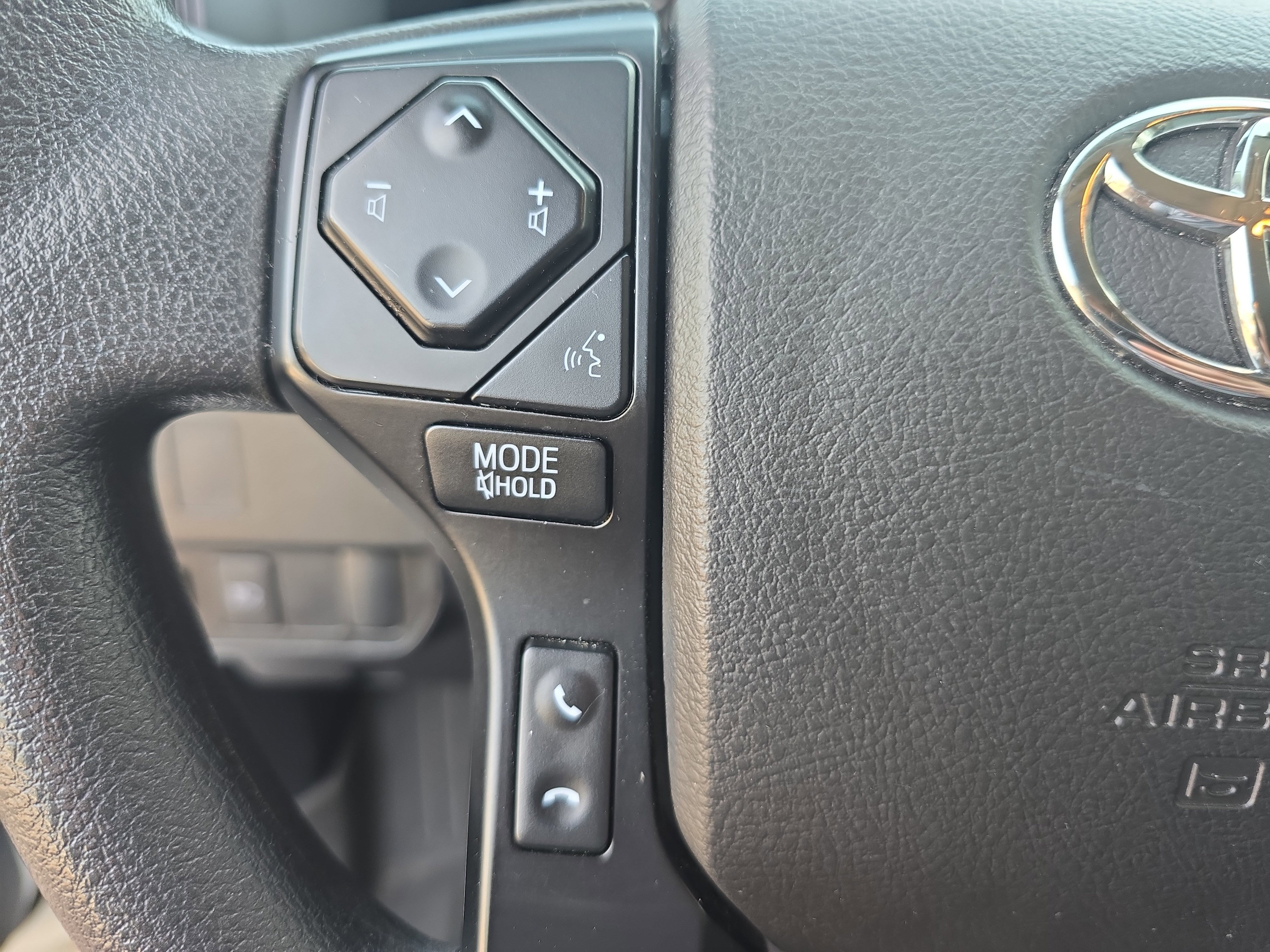 Used 2023 Toyota Tacoma SR AWD/4WD image 16