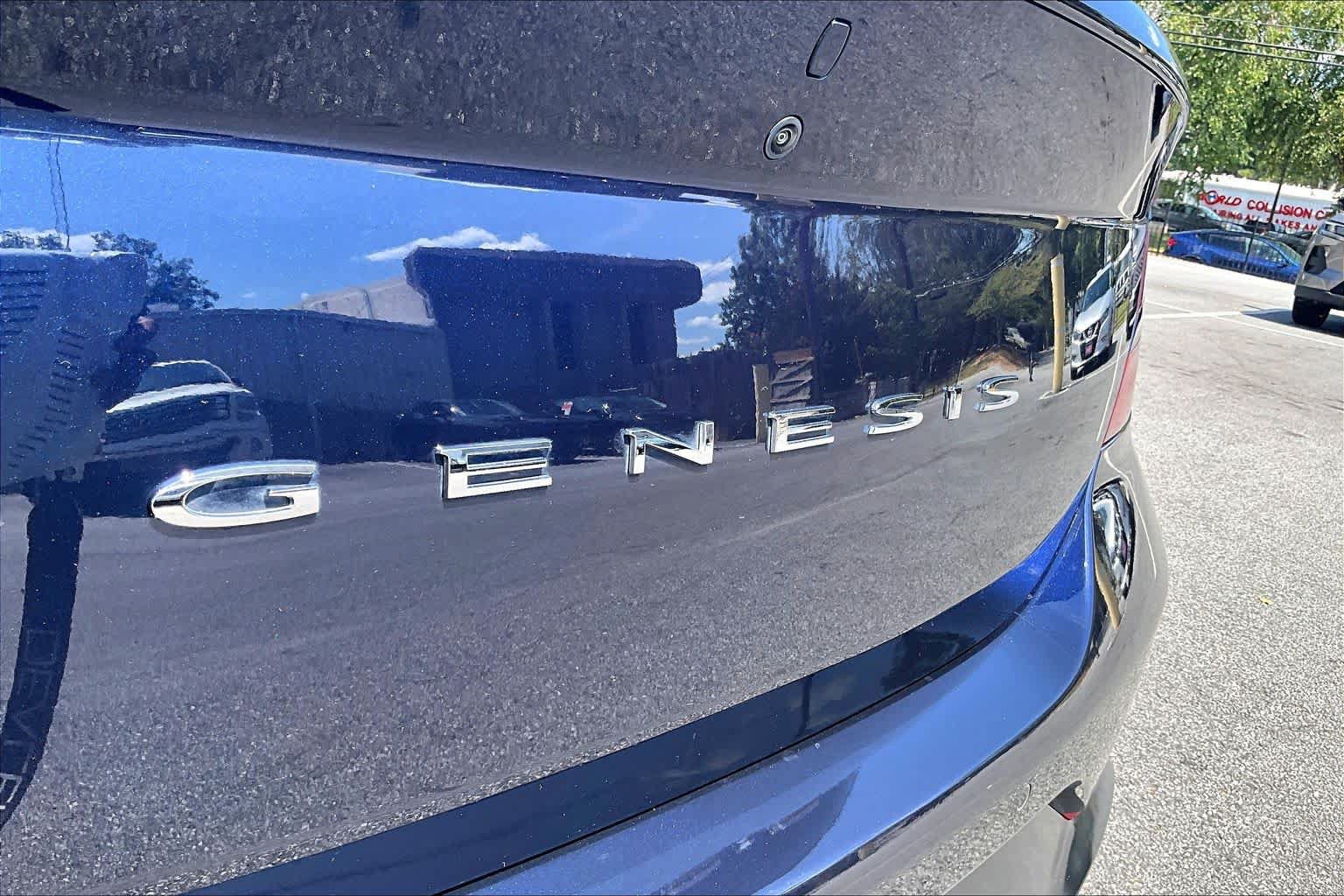 Used 2023 Genesis G70 2.0T w/ Sport Prestige Package RWD image 31