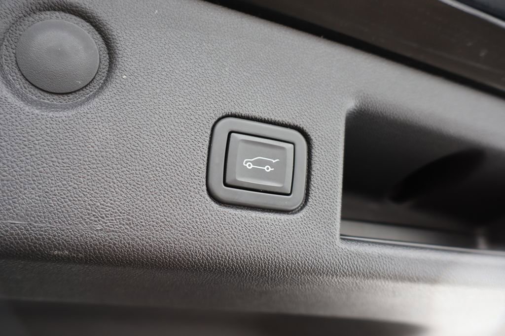 Used 2024 Chevrolet Equinox LT image 35