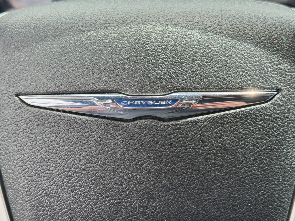 Used 2014 Chrysler 200 Touring FWD image 34