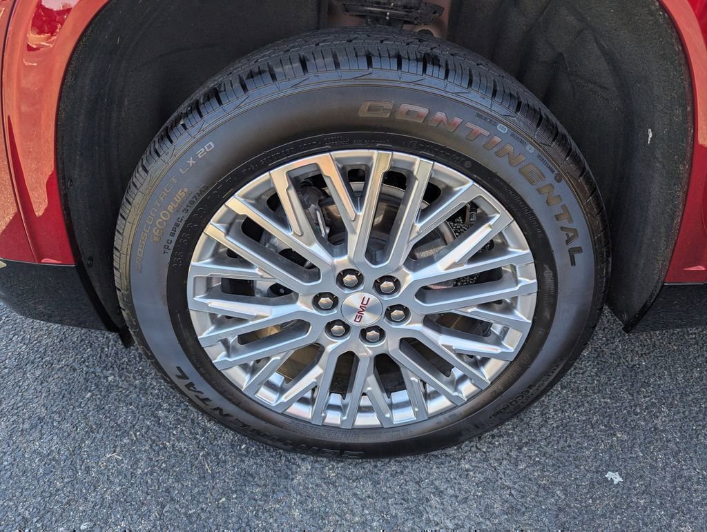 Used 2025 GMC Acadia Denali w/ LPO, Floor Liner Package FWD image 26