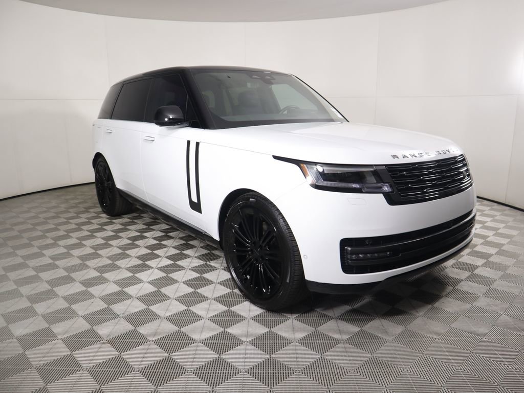 New 2026 Land Rover Range Rover Long Wheelbase SE image 3