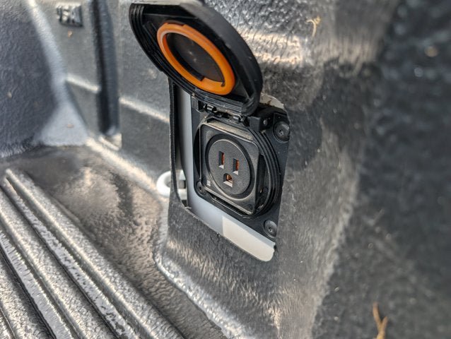 Used 2026 GMC Sierra 1500 SLT AWD/4WD image 9