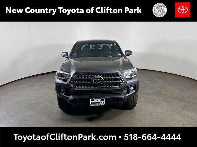 Used 2017 Toyota Tacoma TRD Off-Road w/ Tow Package (A/T) AWD/4WD image 8
