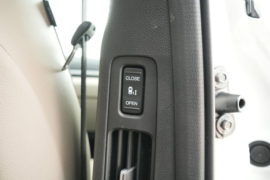 Used 2023 Honda Odyssey Elite image 18