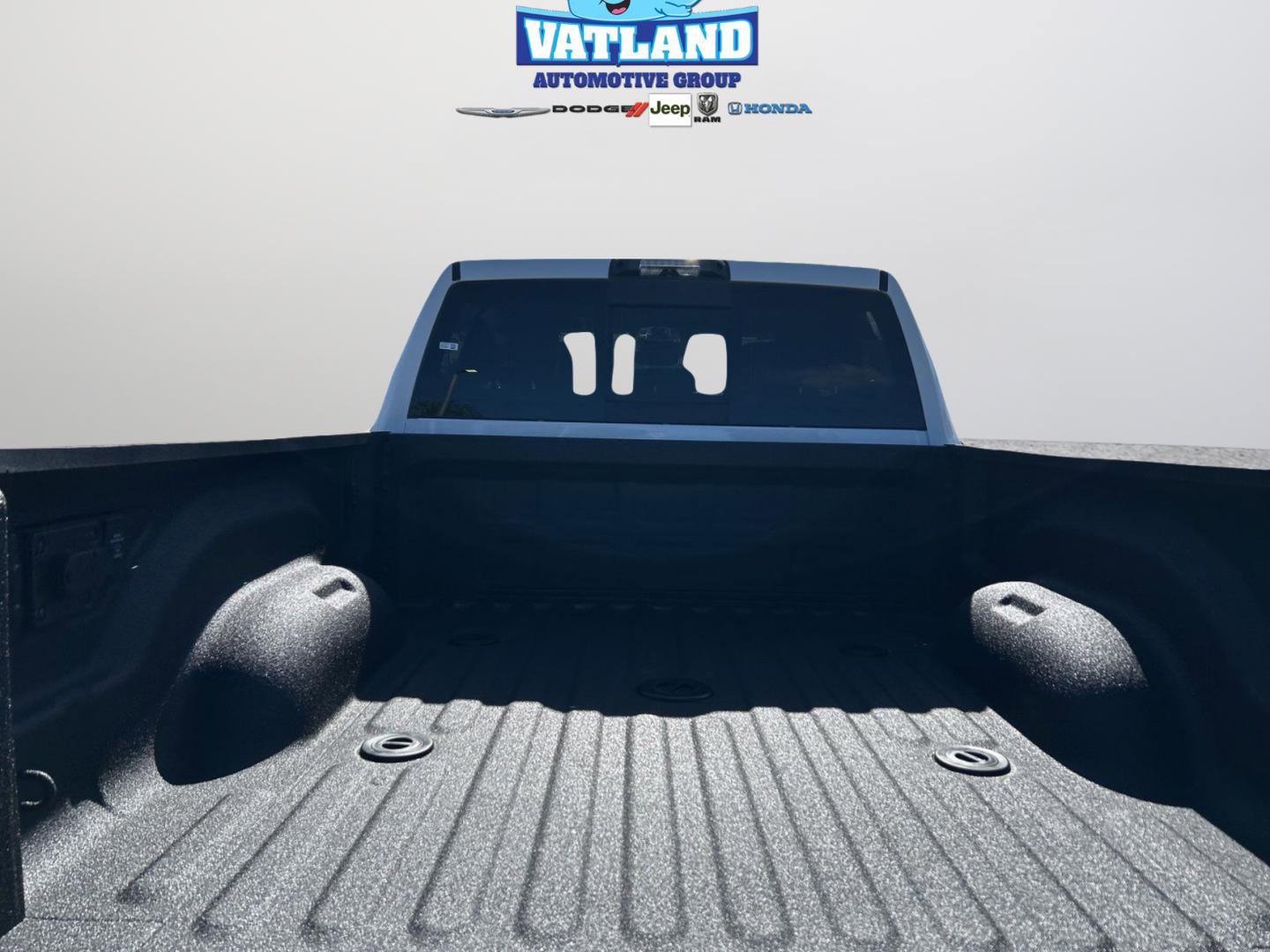 New 2026 RAM 2500 Laramie w/ Night Edition image 32