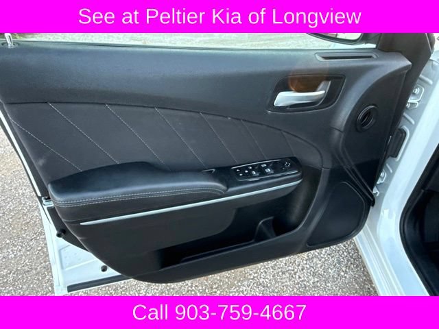 Used 2022 Dodge Charger SXT RWD image 14