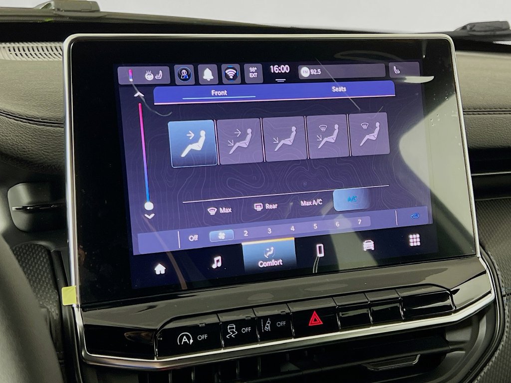 New 2026 Jeep Compass Latitude AWD/4WD image 15