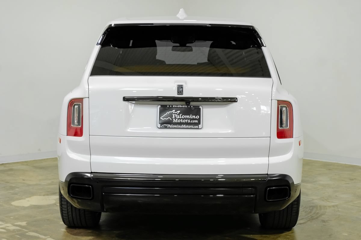 Used 2022 Rolls-Royce Cullinan Black Badge w/ Dark Exterior Package AWD/4WD image 8