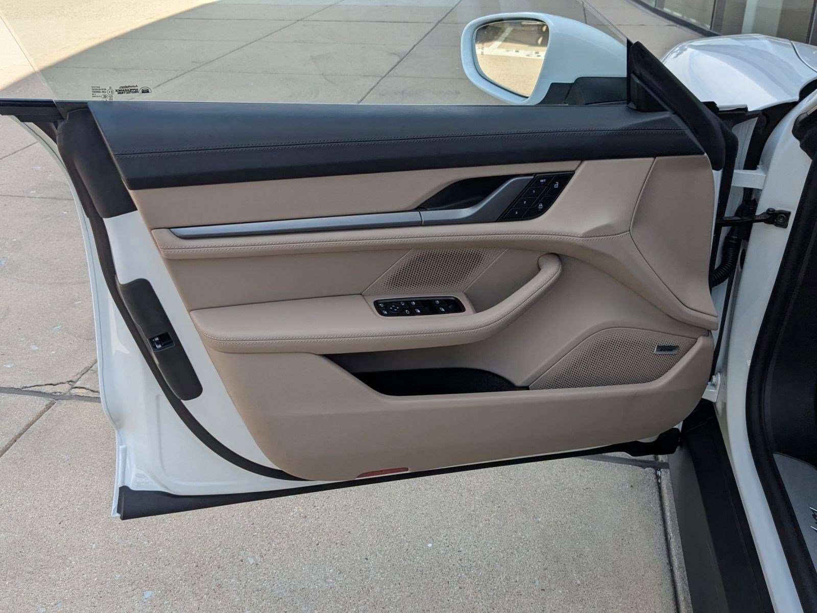 New 2026 Porsche Taycan image 13