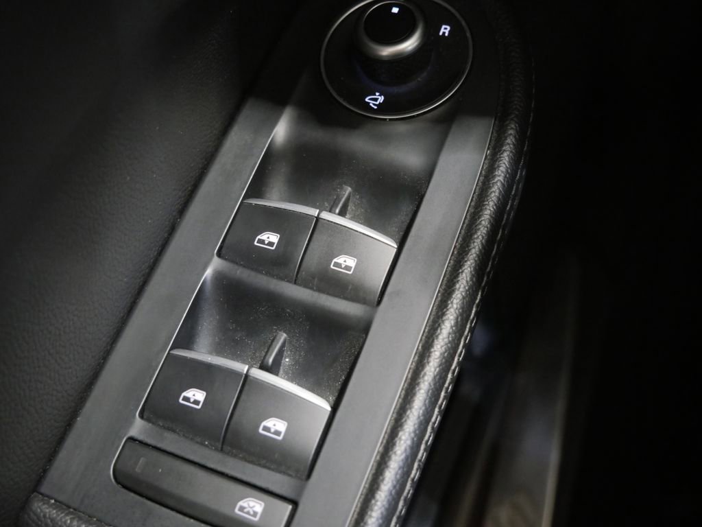 Used 2023 Alfa Romeo Giulia Sprint image 13