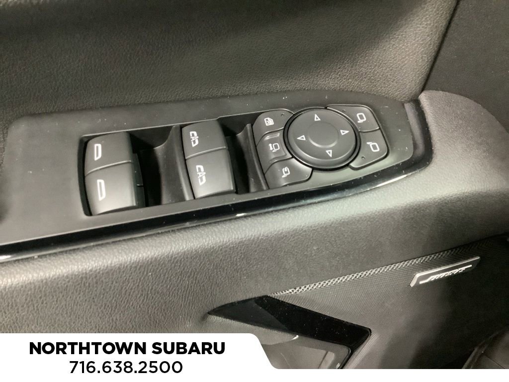 Used 2025 GMC Sierra 2500 AT4 w/ AT4 Premium Plus Package image 17