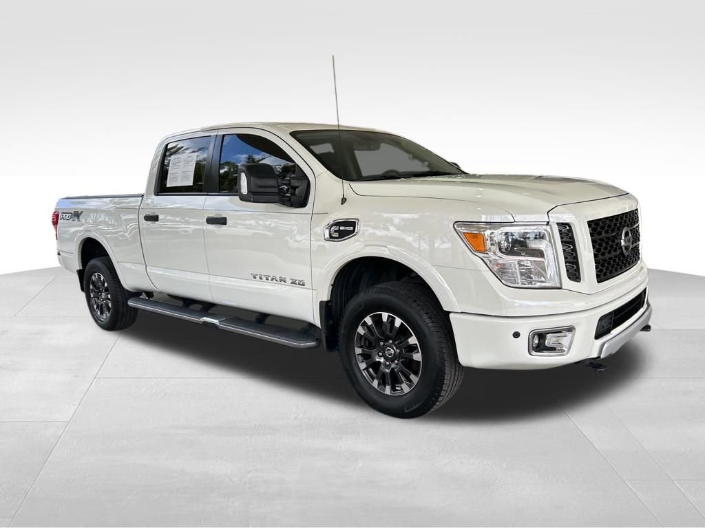 Used 2019 Nissan Titan PRO-4X w/ Pro-4x Convenience Package image 2