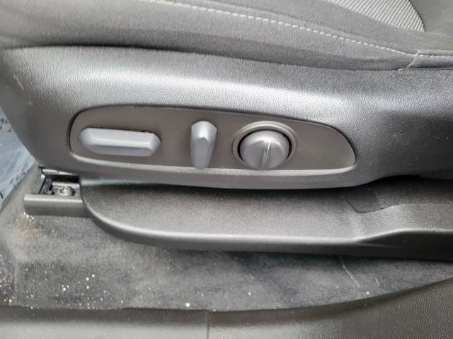 Used 2023 Chevrolet Traverse LT w/ LPO, Floor Liner Package image 18