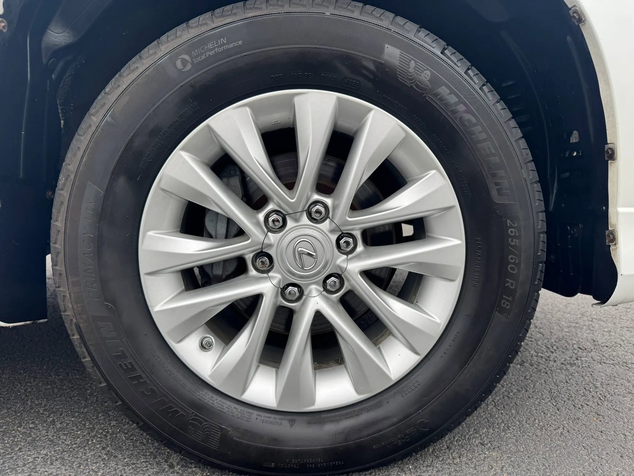 Used 2014 Lexus GX 460 w/ Premium Package AWD/4WD image 18