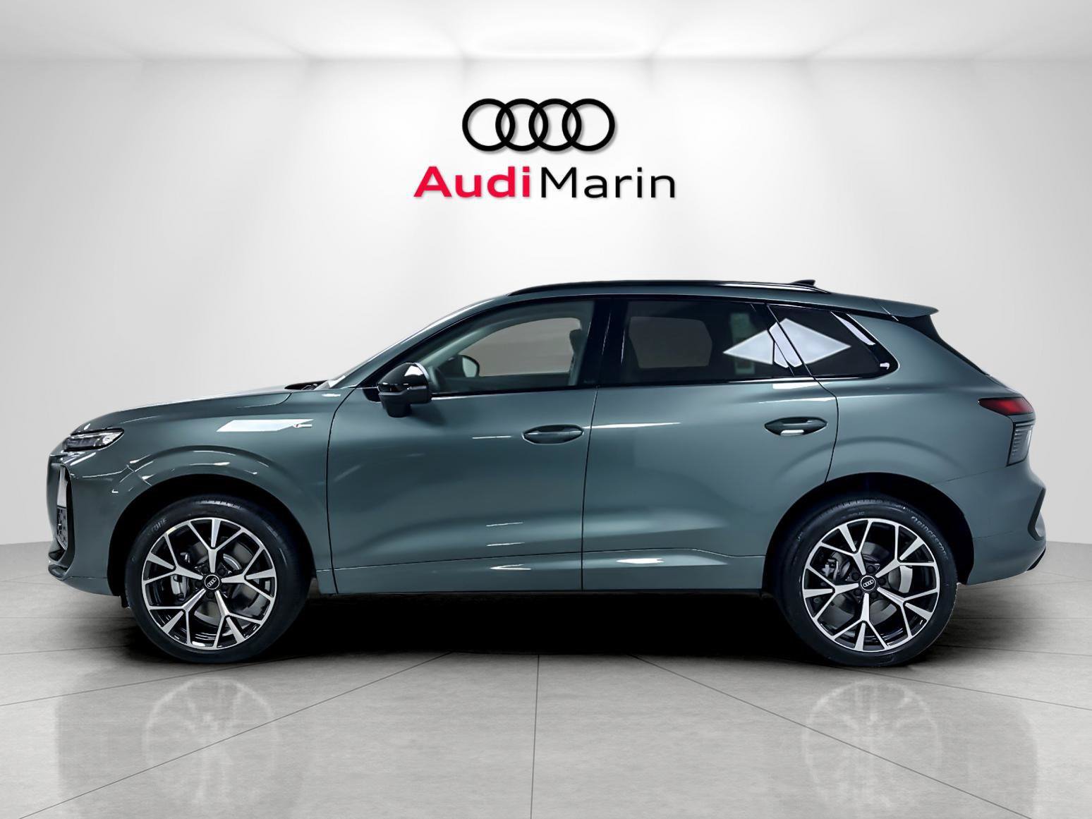 New 2026 Audi Q3 quattro 2.0T AWD/4WD image 2