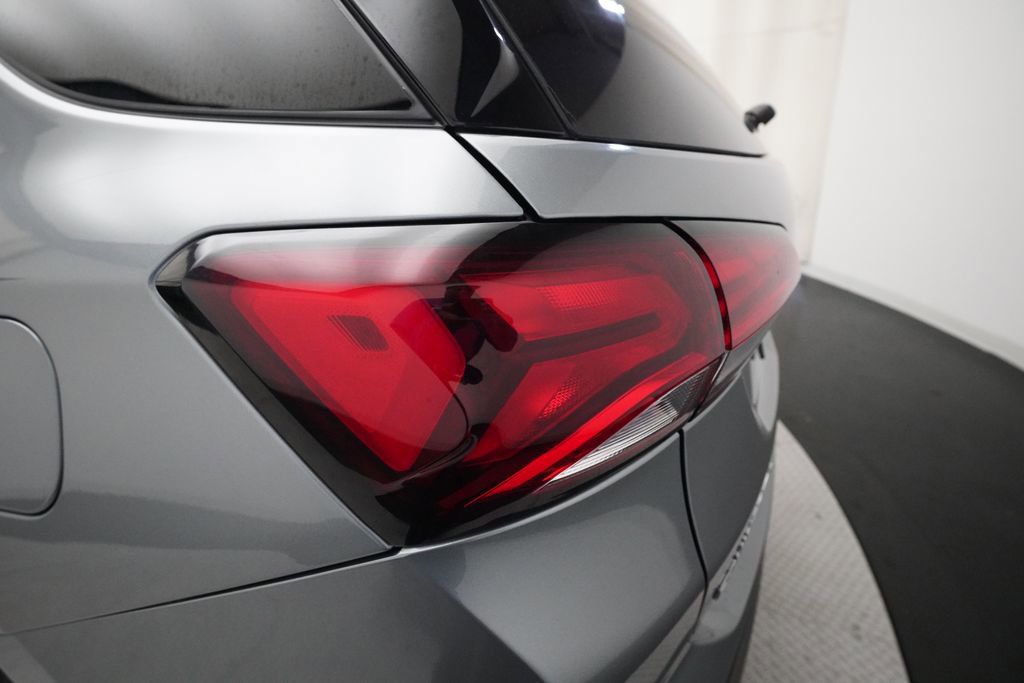 Used 2024 Chevrolet Equinox LT AWD/4WD image 32