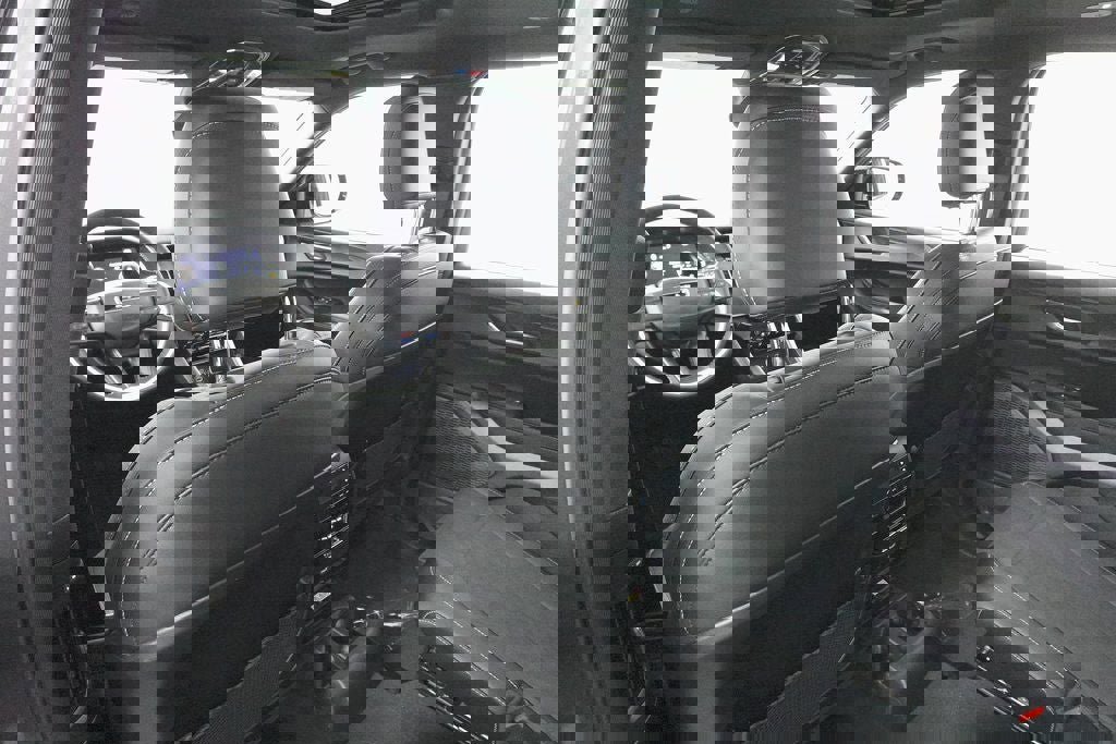 New 2025 Jeep Grand Cherokee L Altitude image 24