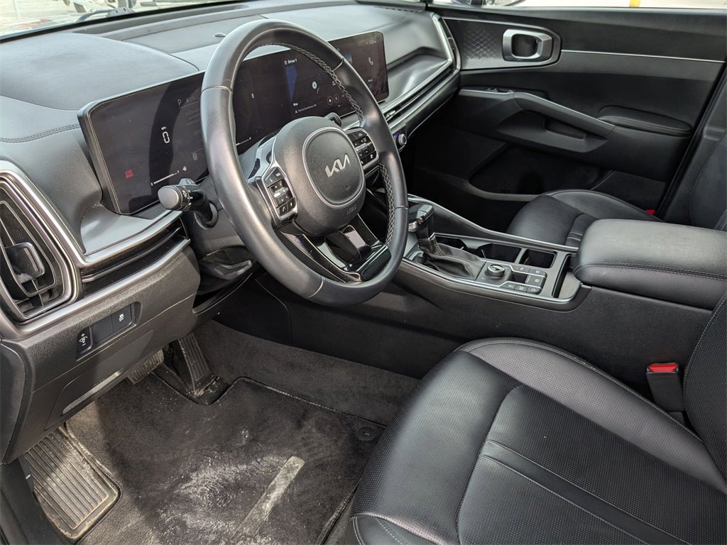 Used 2024 Kia Sorento S image 17