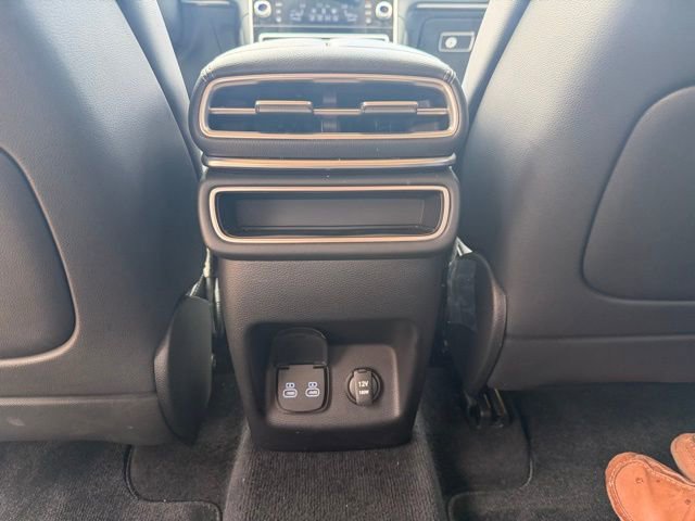 Used 2025 Genesis GV80 2.5T Standard image 21