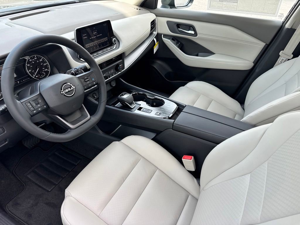 New 2026 Nissan Rogue SV FWD image 10