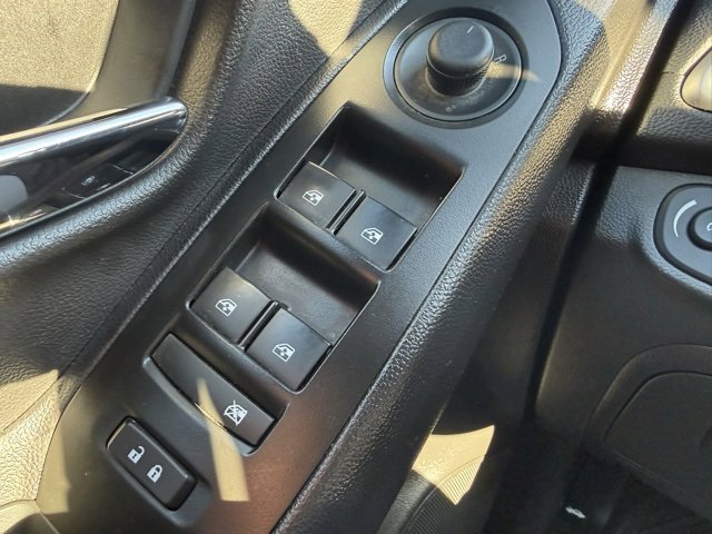 Used 2019 Chevrolet Trax LT w/ LT Convenience Package image 24