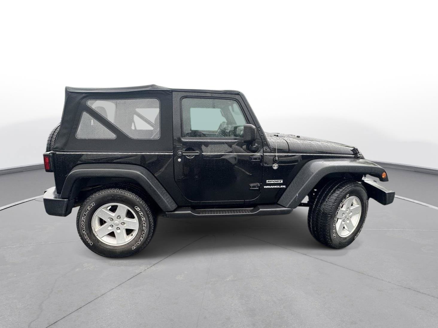 Used 2017 Jeep Wrangler Sport w/ Quick Order Package 24S AWD/4WD image 5