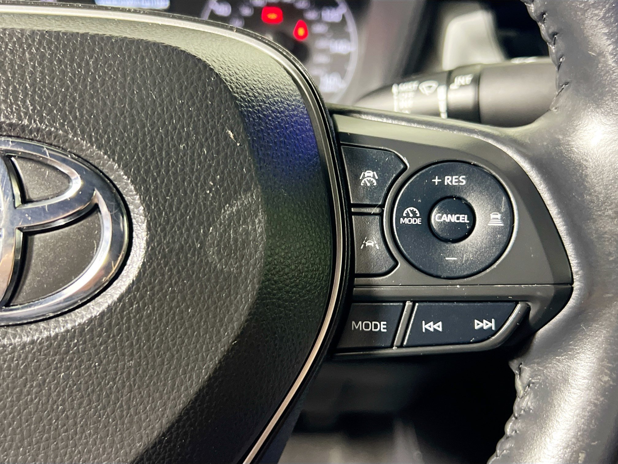 Used 2023 Toyota Corolla SE FWD image 19