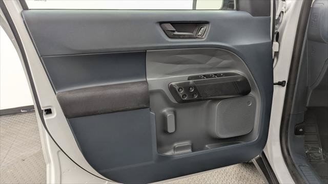 Used 2024 Ford Maverick XL FWD image 13