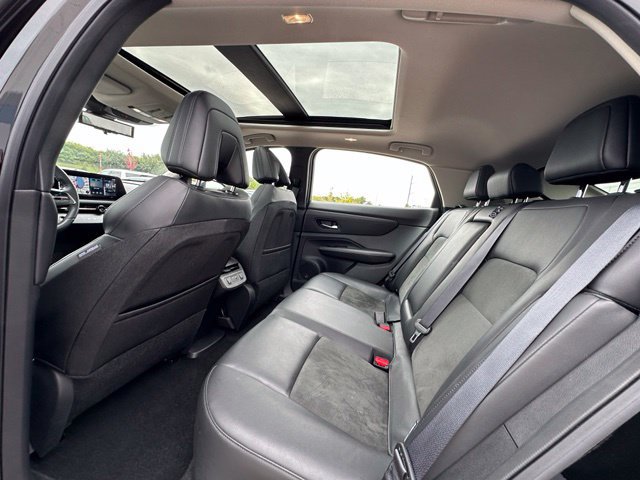 Used 2023 Nissan Ariya AWD image 19
