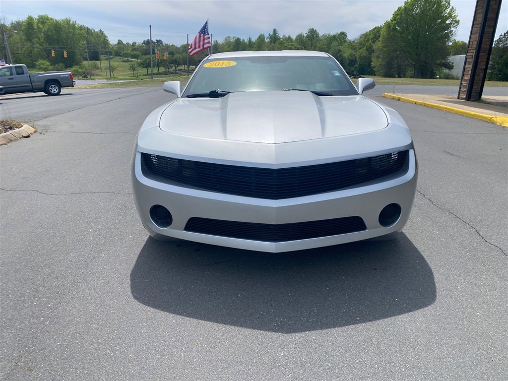 Used 2013 Chevrolet Camaro LS RWD image 2