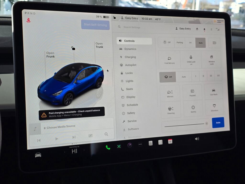 Used 2025 Tesla Model Y Long Range image 31