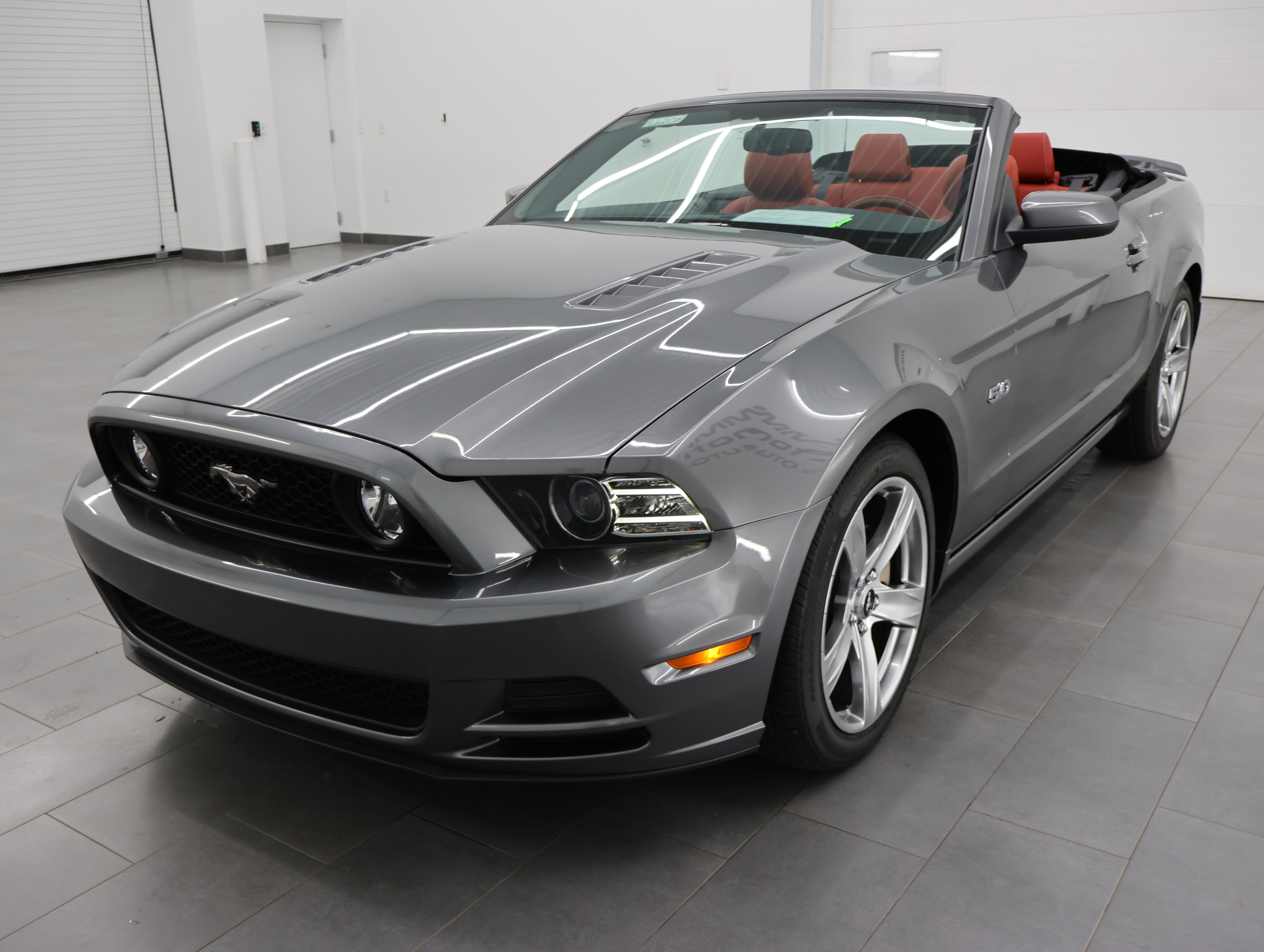Used 2014 Ford Mustang GT Premium RWD image 50