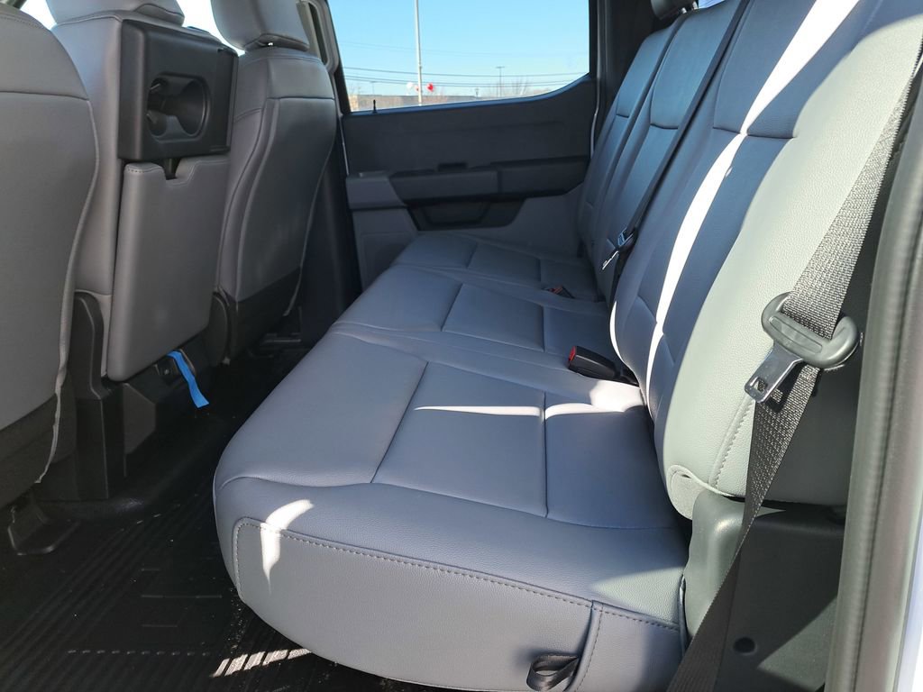 New 2025 Ford F350 XL w/ XL Chrome Package image 13
