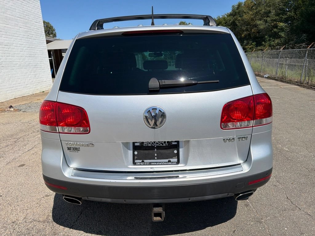 Used 2006 Volkswagen Touareg V10 TDI AWD/4WD image 3